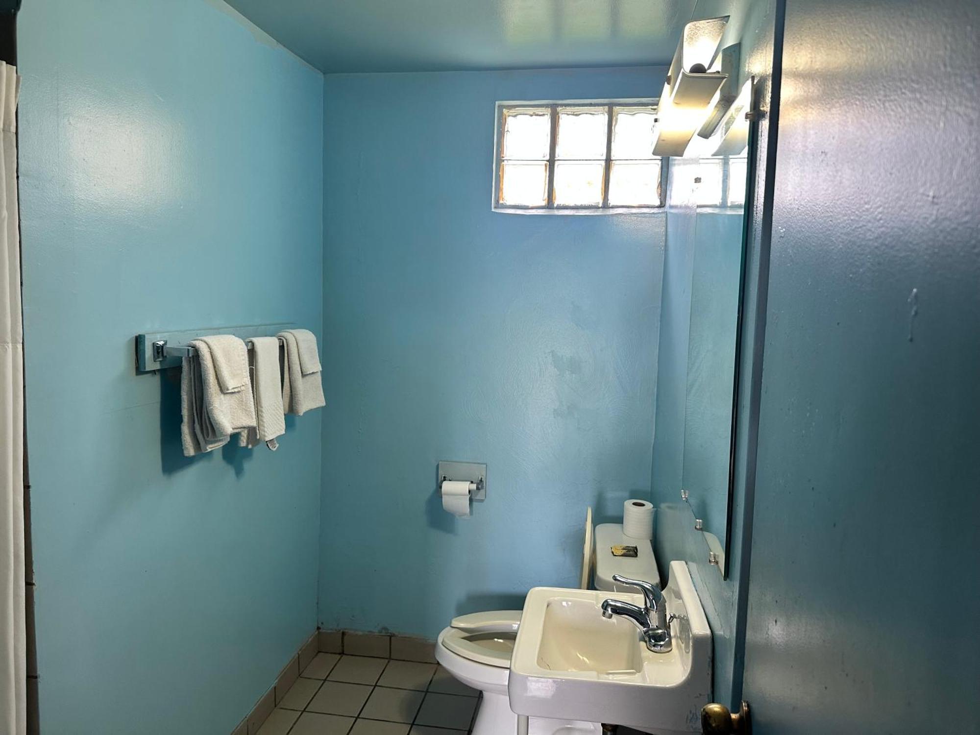 Westgate Manor Motel Austintown & Youngstown Ohio المظهر الخارجي الصورة