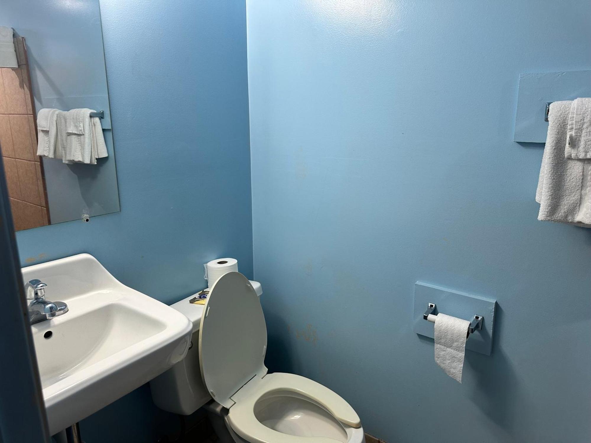 Westgate Manor Motel Austintown & Youngstown Ohio المظهر الخارجي الصورة
