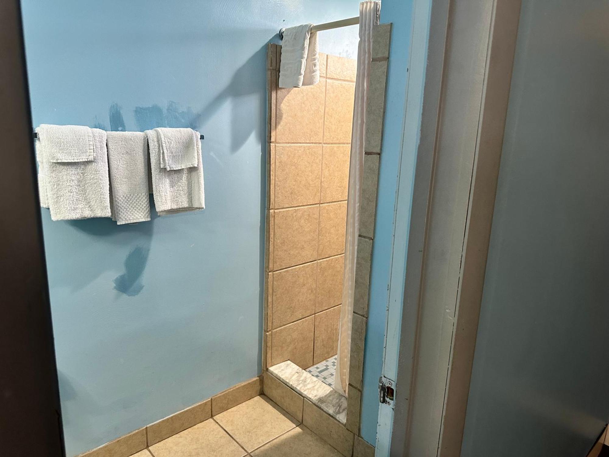 Westgate Manor Motel Austintown & Youngstown Ohio المظهر الخارجي الصورة