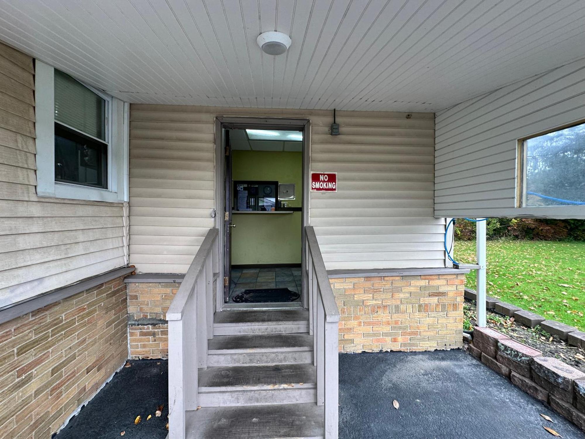 Westgate Manor Motel Austintown & Youngstown Ohio المظهر الخارجي الصورة